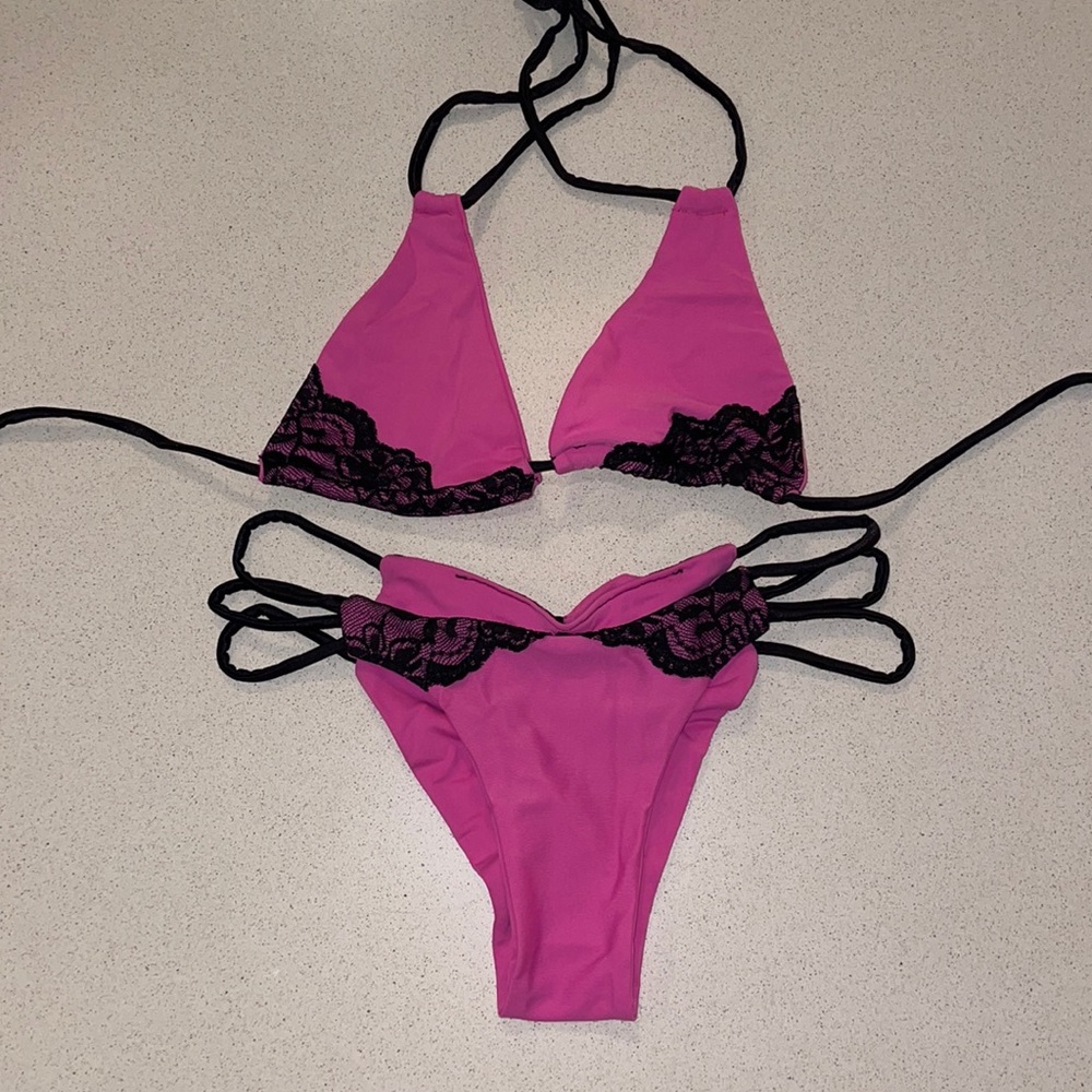 Pink and Black Lace Scrunch Butt Bikini w/Bow Size S